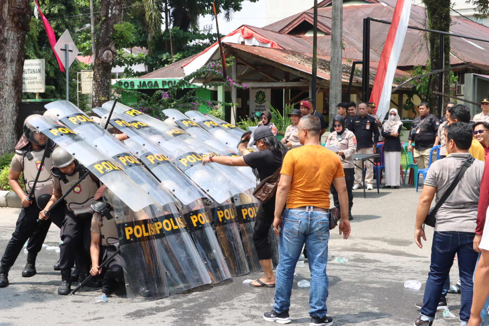 Jelang Pilkada Serentak, Polres Agam Gelar Latihan Sispamkota