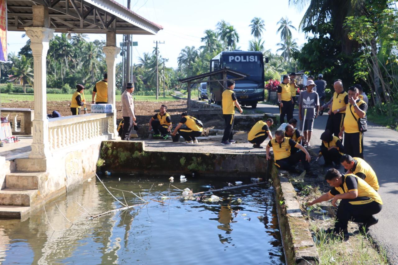 Peringatan Maulid Nabi Muhammad SAW 1446 H, Polres Agam Gelar Bakti Sosial.