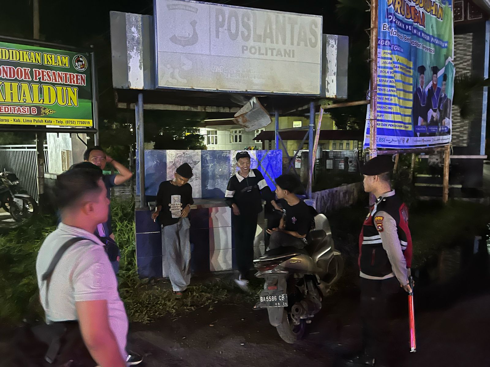 Regu KRYD C Polres 50 Kota Laksanakan Patroli malam untuk Mencegah Terjadinya Tawuran Dan Balap Liar dan kelancaran arus lalu lintas