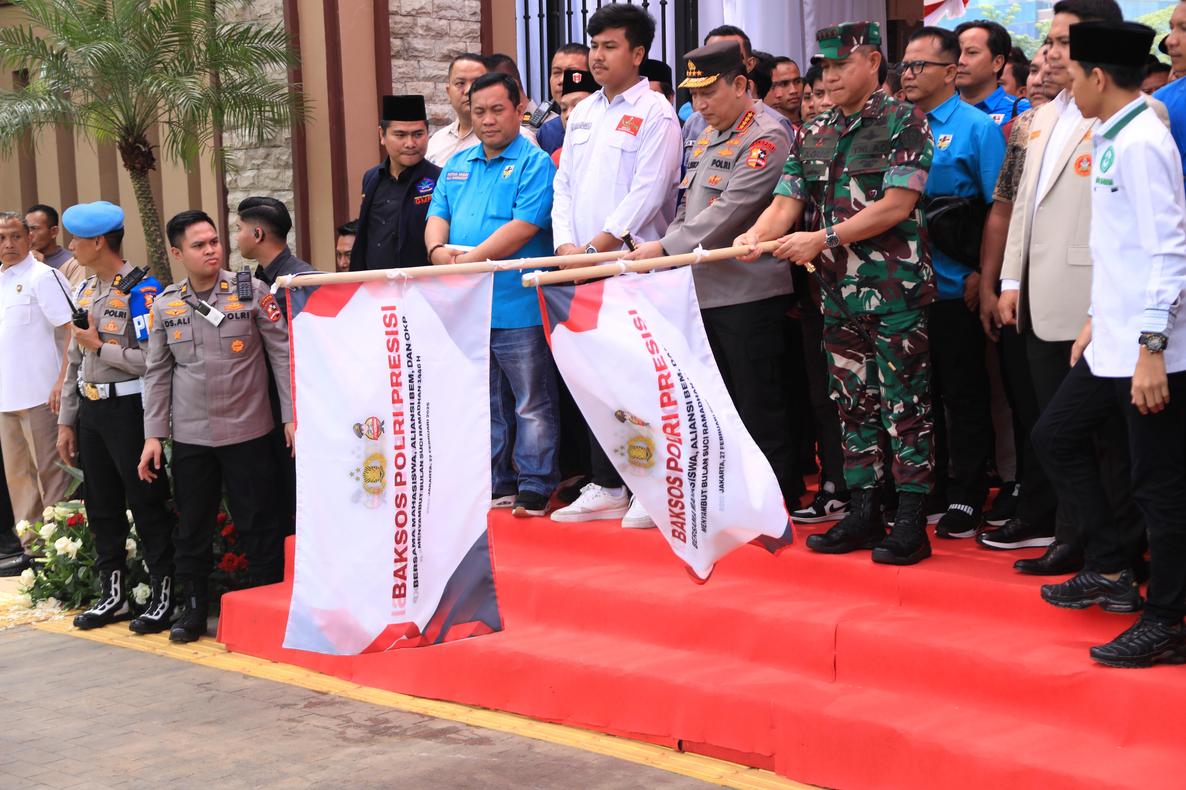 BEM PTNU dan Polri Gelar Bansos di Beberapa Wilayah