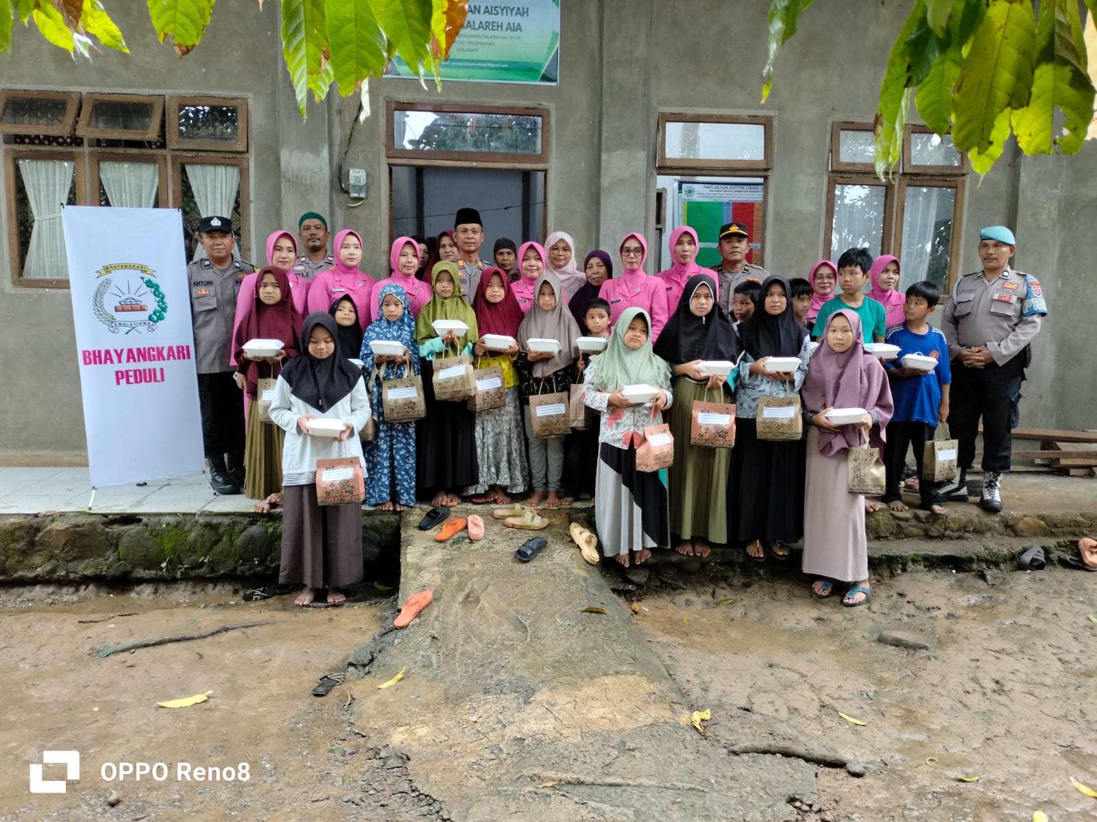 Polsek Palembayan Gelar Aksi Berbagi Takjil di Panti Asuhan Aisyiyah